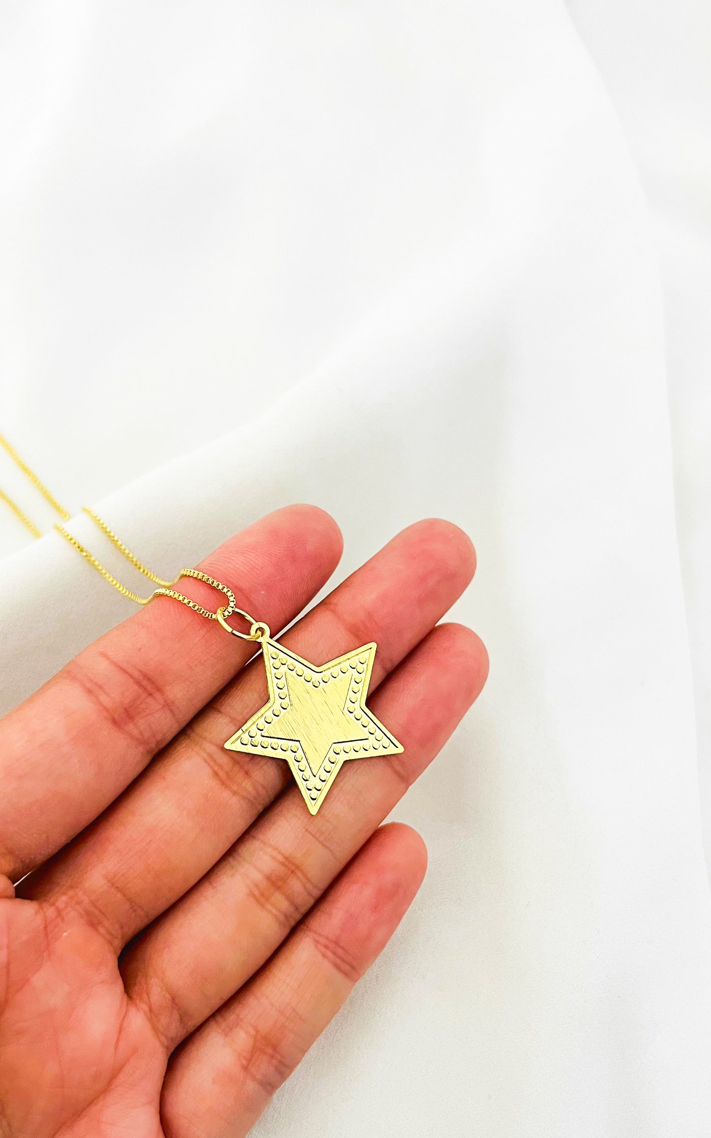 Collar estrella gold