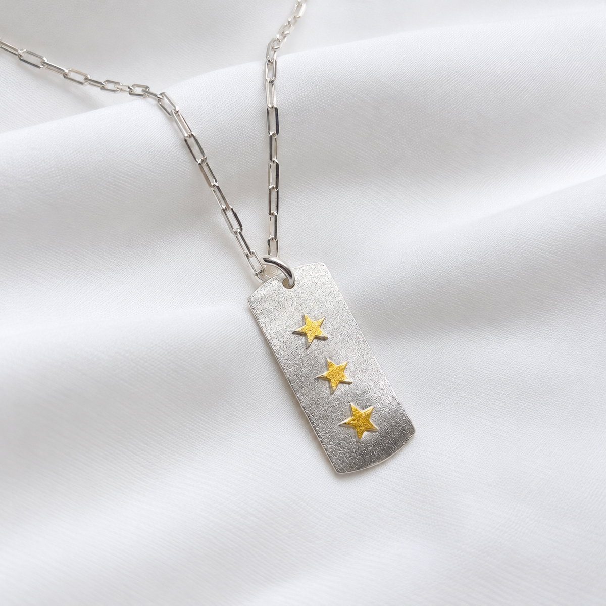 Collar placa estrella
