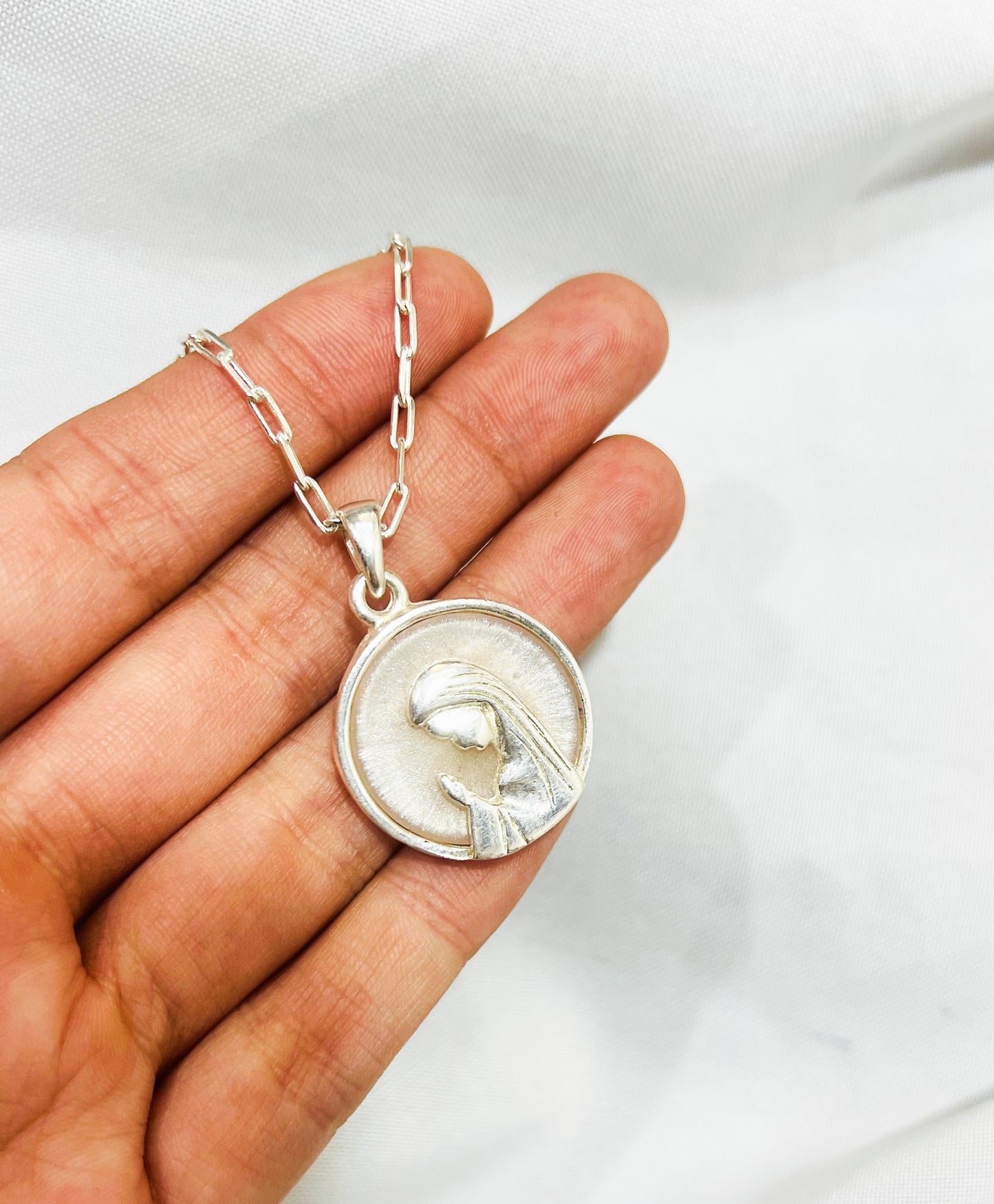 Collar Virgen Niña