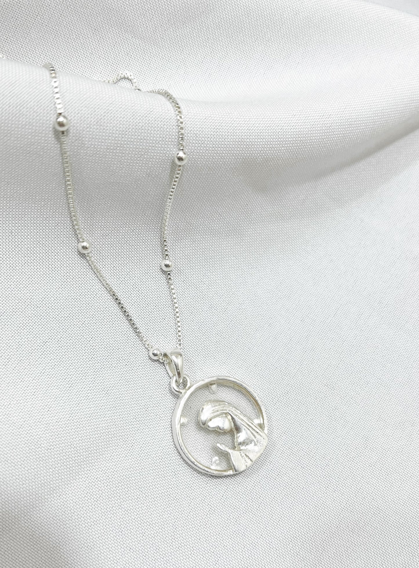 Collar Virgen Niña