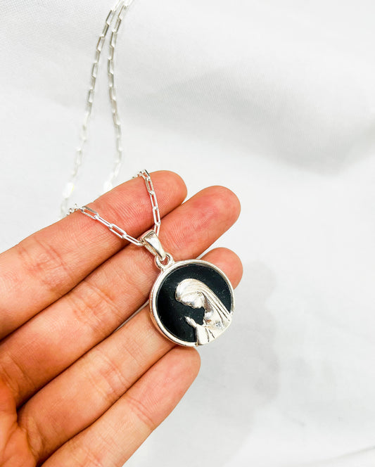 Collar Virgen Niña