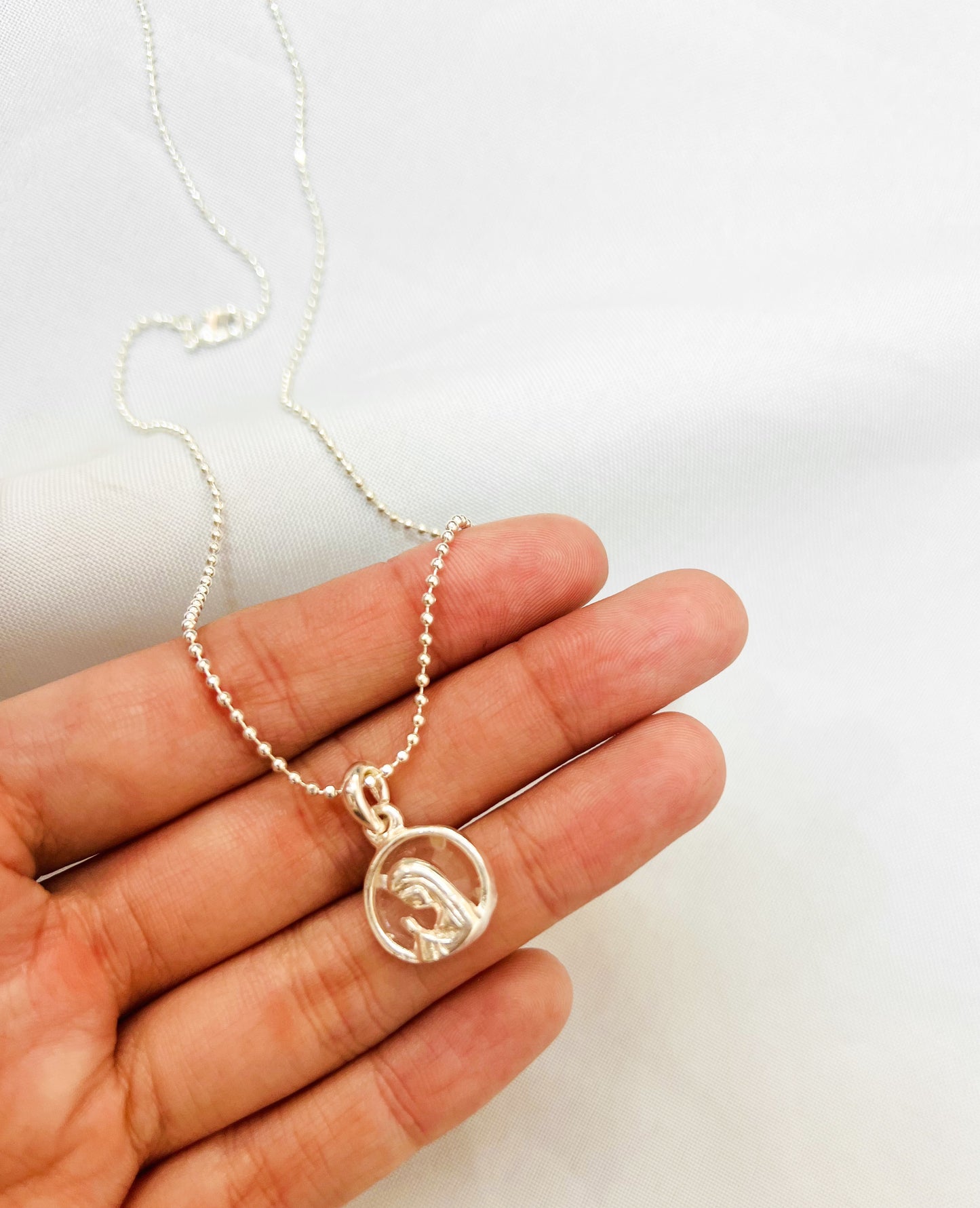 Collar Virgen Niña