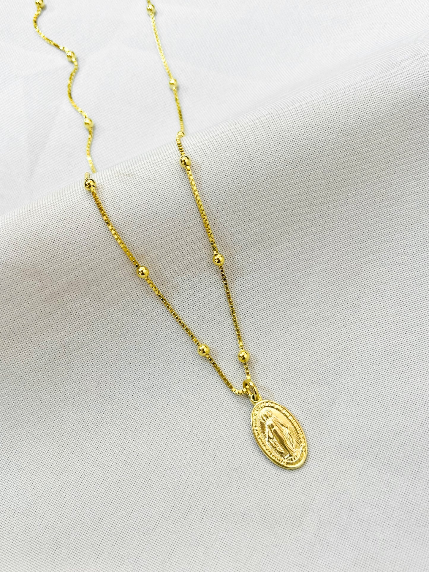 Collar Virgen de Los Rayos
