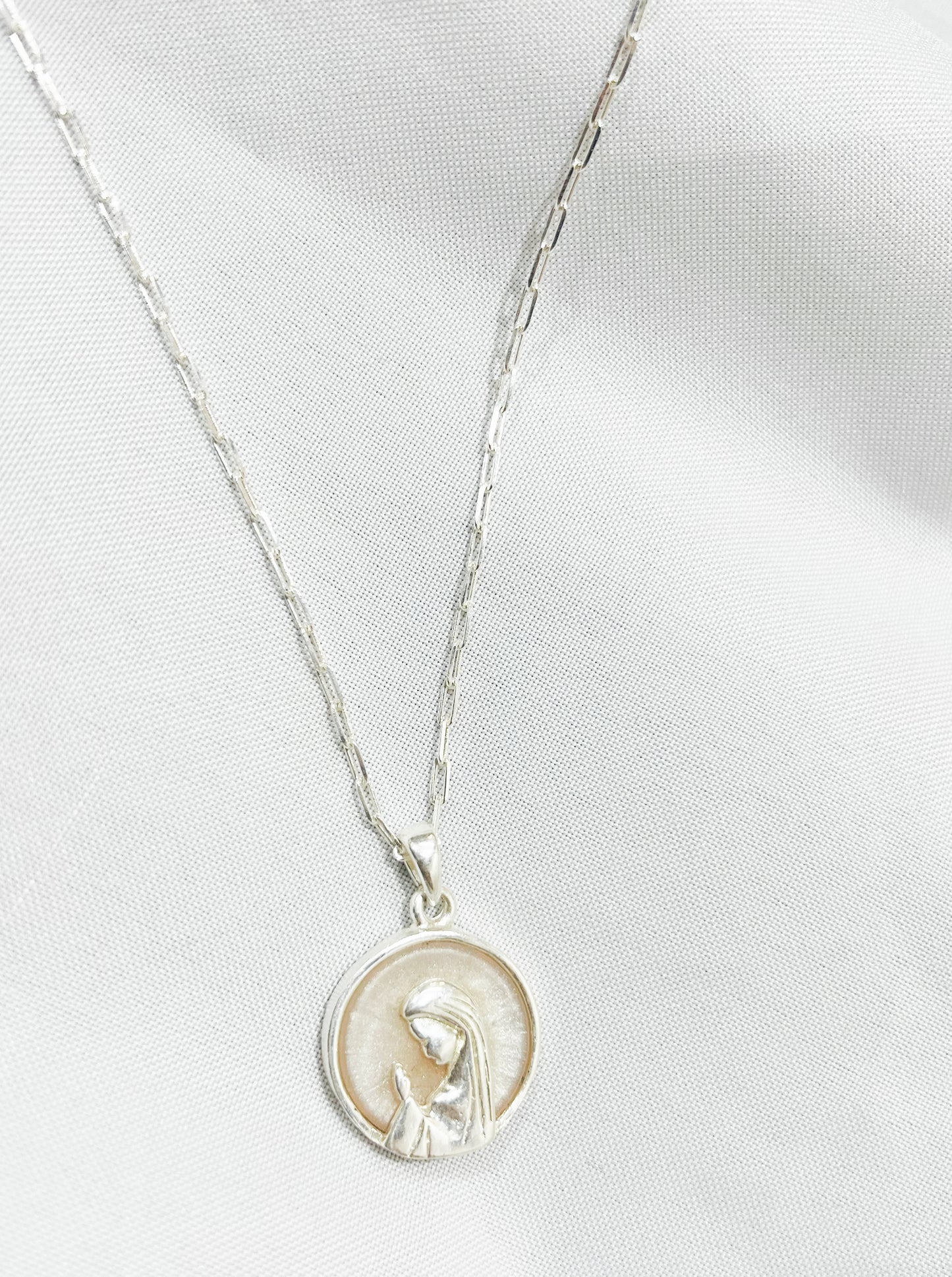 Collar Virgen Niña