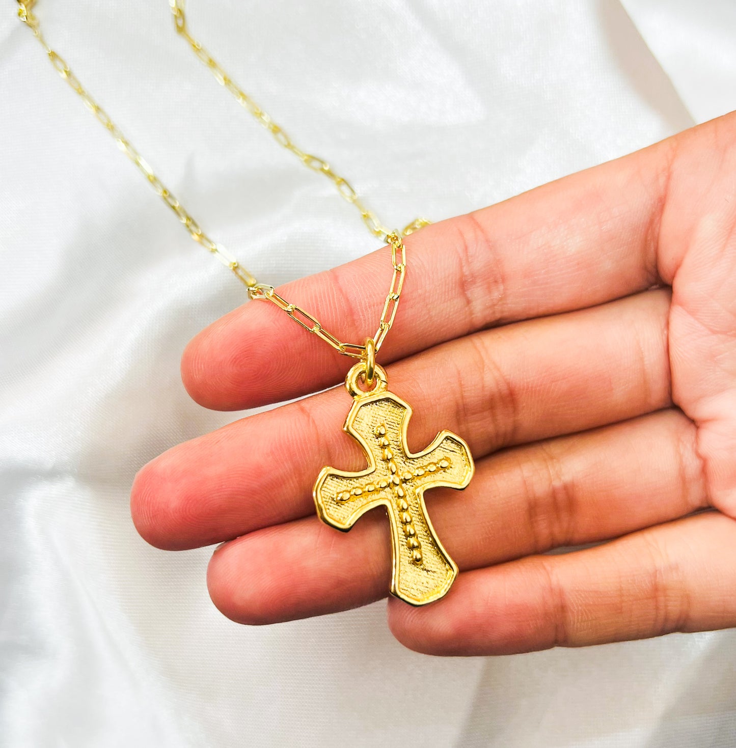 Collar cruz Gold