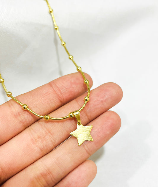 Collar mini estrella