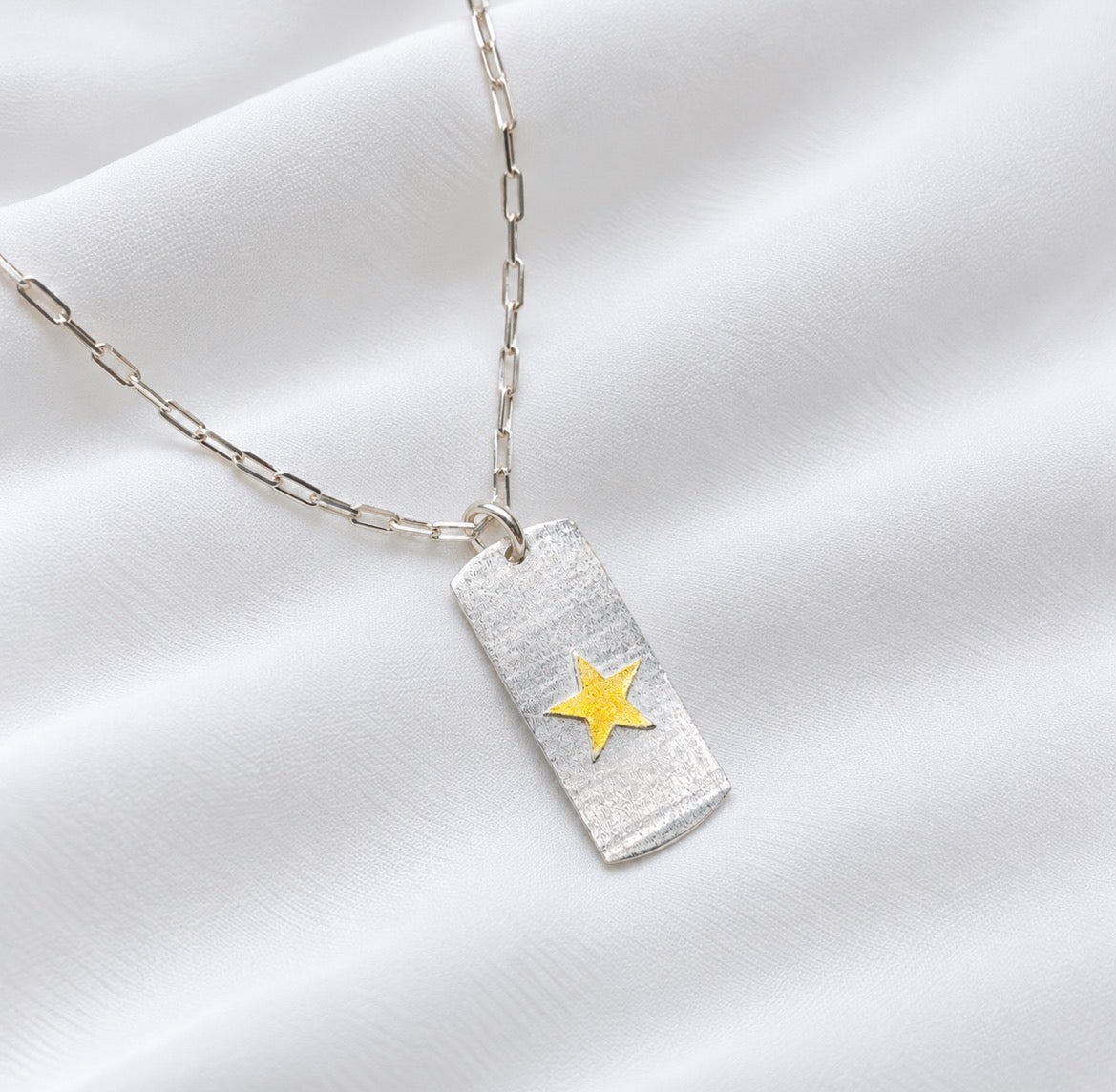 Collar placa estrella