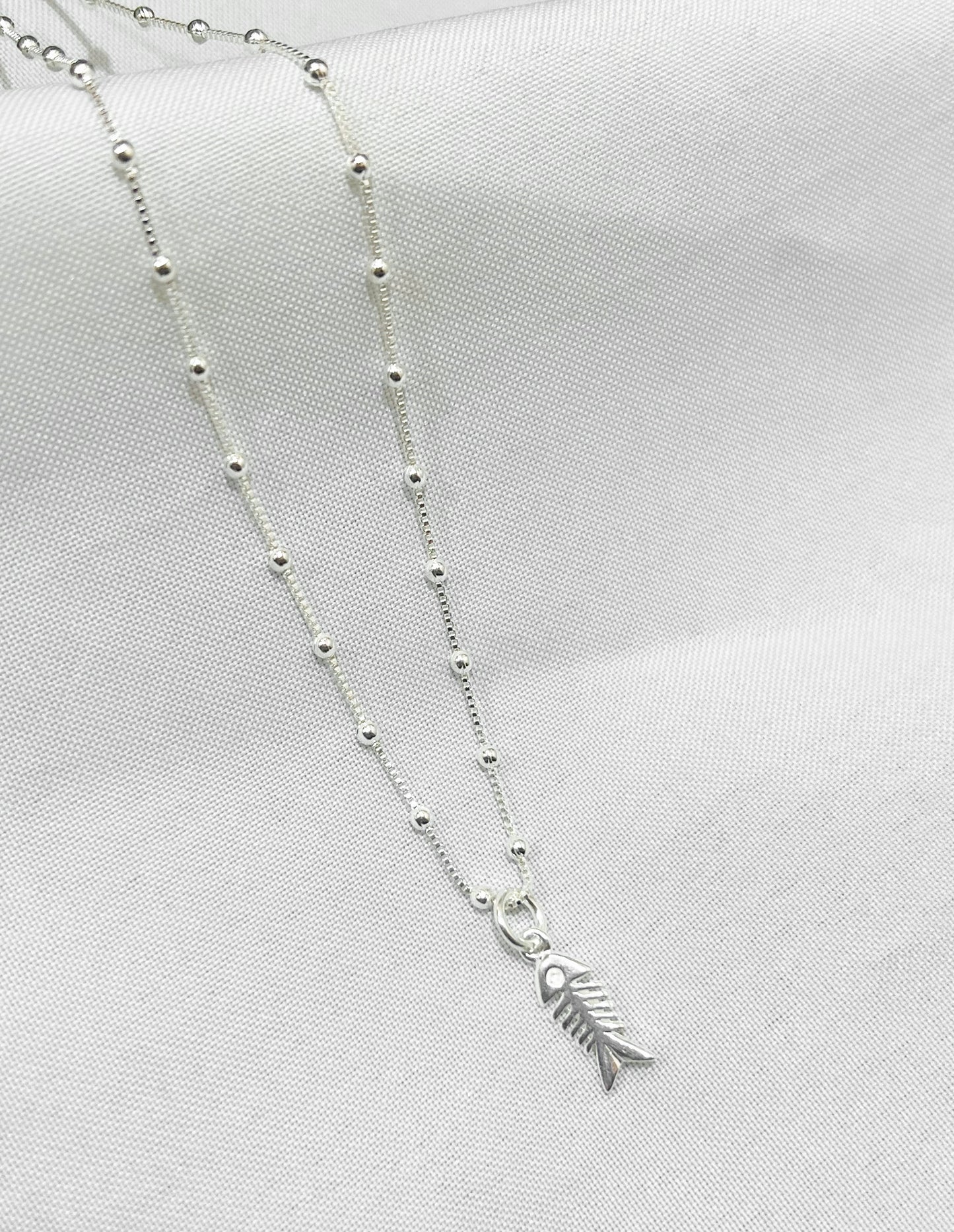 Collar pez