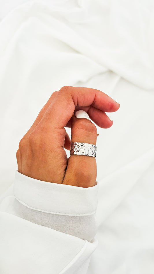 Anillo Grey