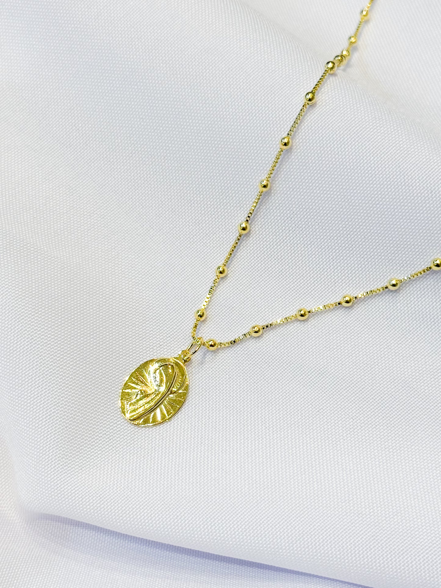 Virgen Niña Gold
