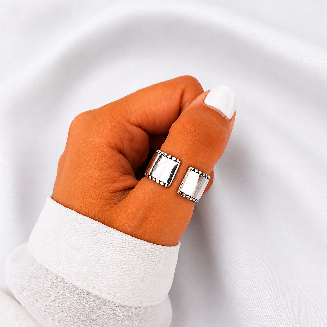 Anillo ila