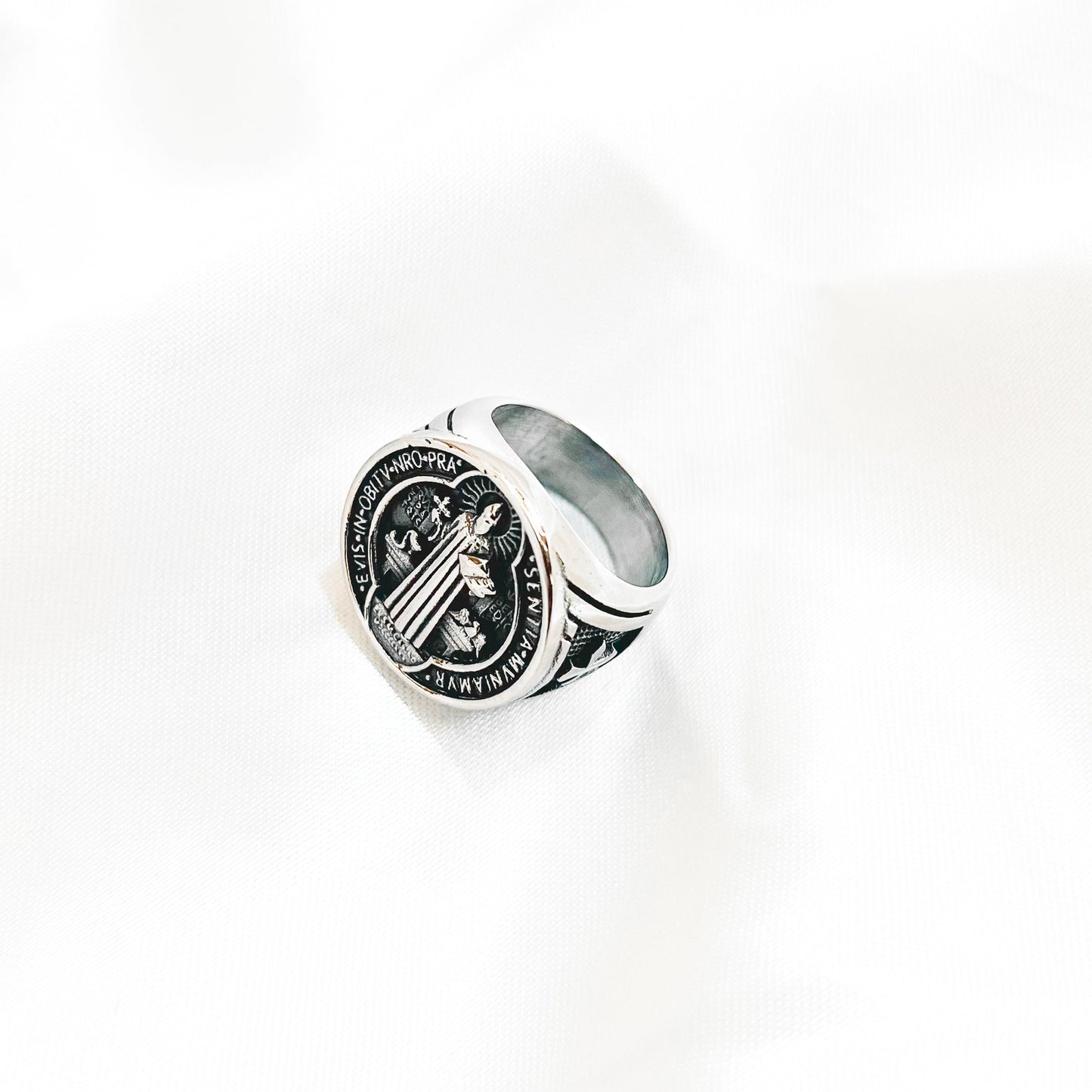 Anillo San Benito