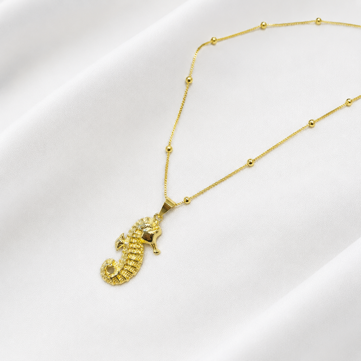 Collar Hippocampus gold
