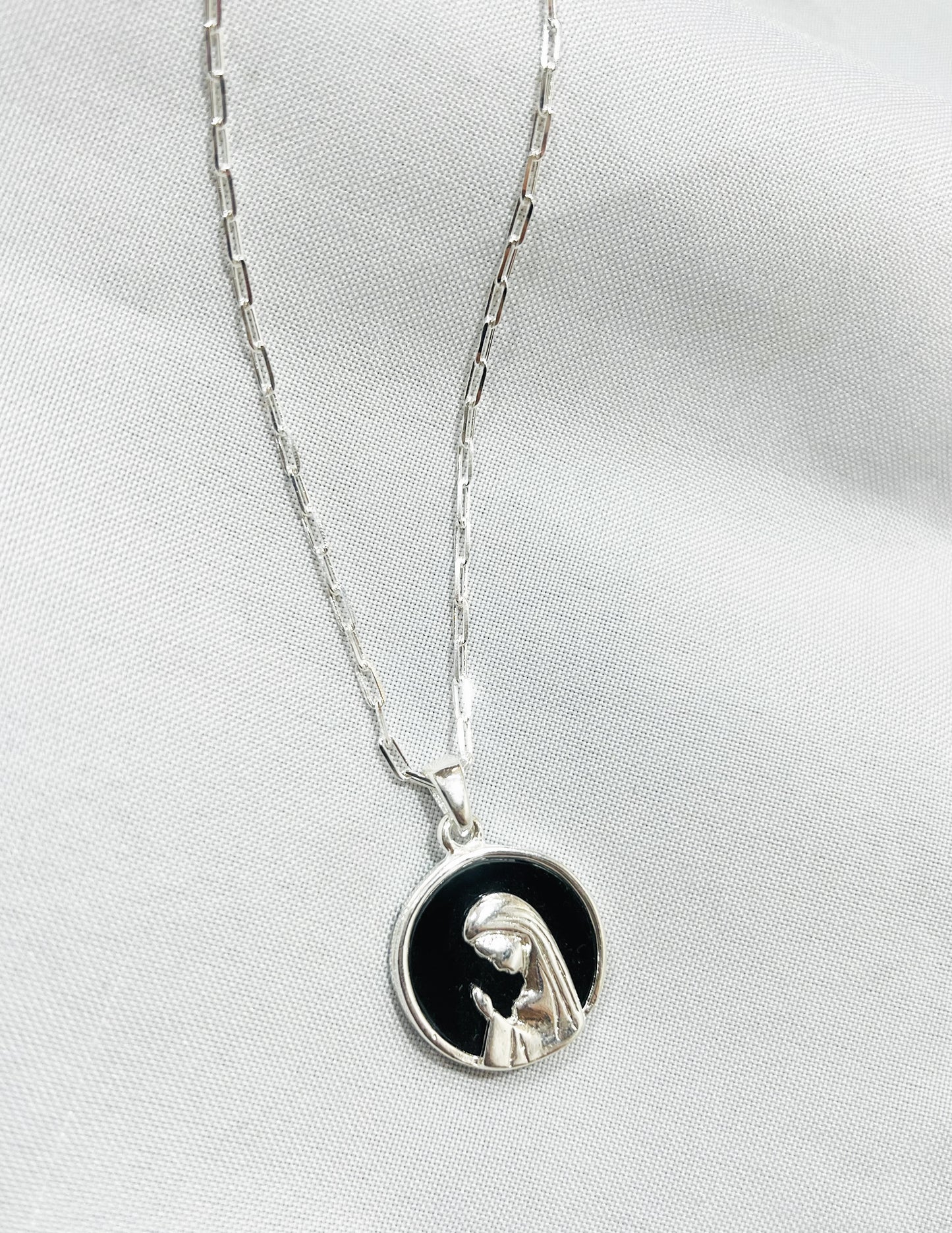 Collar Virgen Niña
